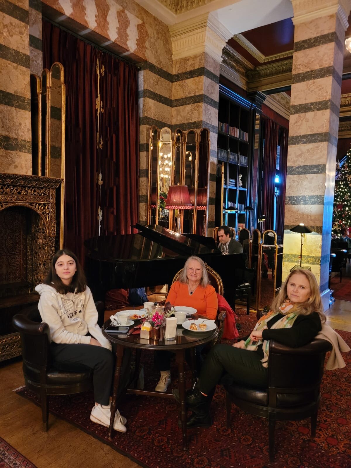 53ae978e-35d8-45b9-8296-b78814e29309